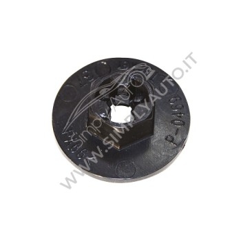 Dado in plastica per Fiat, Alfa Romeo, Abarth e Lancia

